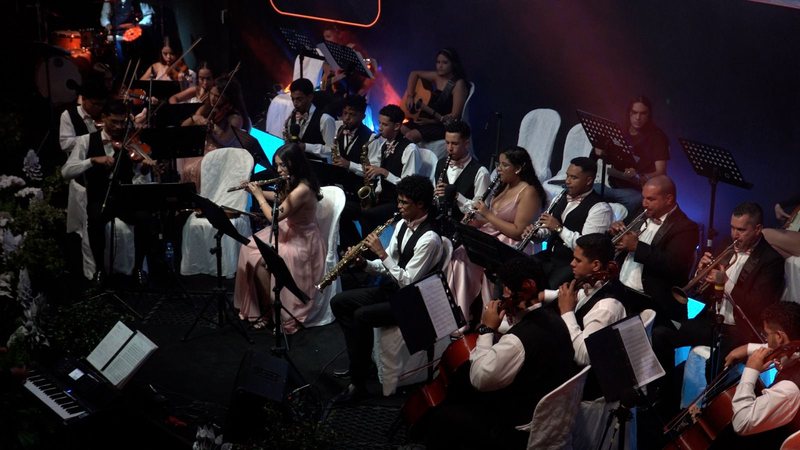Concerto musical Emoções promoveu uma noite especial no bairro Chácaras - Reprodução/TV Cultura Litoral