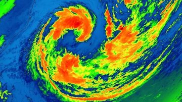 Imagem de satélite meteorológico,  da madrugada desta segunda-feira, da tempestade tropical Akará - Reprodução/NOAA/NASA/MetSul