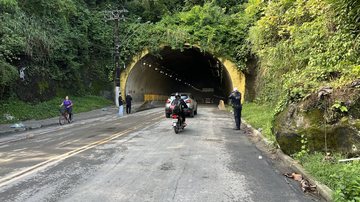 Túnel ficou fechado durante dois dias, o que causou problemas no trânsito da região - Divulgação/Prefeitura do Guarujá