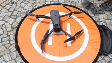O drone, recém-adquirido pela prefeitura, realizará vistorias em locais de difícil acesso e ocorrências de maior porte - Raimundo Rosa/PMS