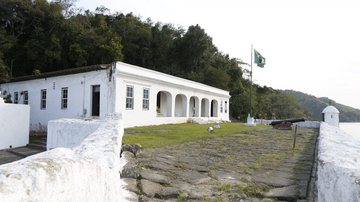 A Fortaleza da Barra está localizada entre a praia do Góes e a praia de Santa Cruz dos Navegantes - Divulgação/Prefeitura de Guarujá