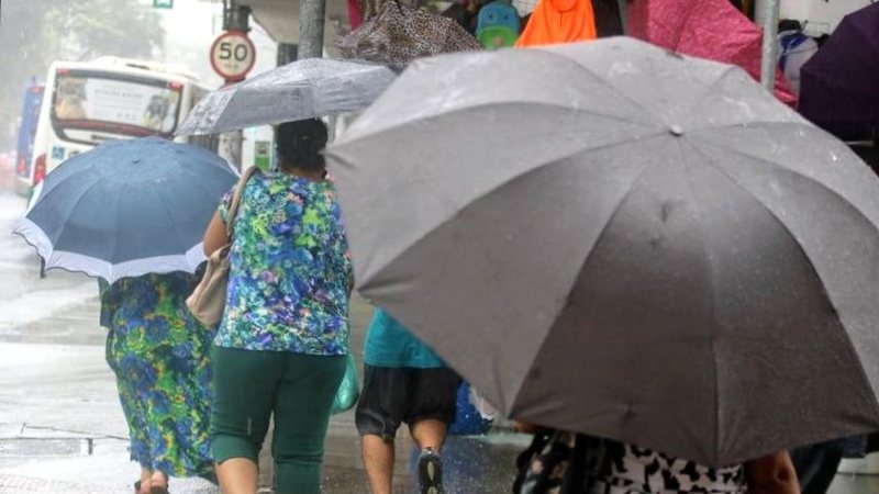 Chuva deve permanecer persistente neste início de semana no litoral paulista - Prefeitura de Santos