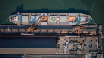 Porto de Santos bateu novos recordes em julho deste ano ao movimentar 15,3 milhões de toneladas de mercadorias - Divulgação APS