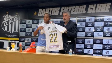 Colombiano escolheu a camisa 22 do Santos - Eduardo Jardim
