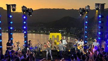 O show contou com participações especiais dos cantores Bruno Rosa e Ávine Vinny - Divulgação Bruno Rosa