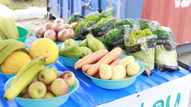 Moradores poderão trocar diversos itens recicláveis por hortifrútis - Prefeitura de Guarujá