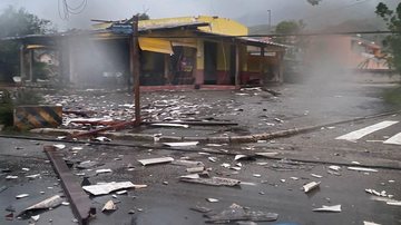 Bar do Homero, no Portal da Olaria, em São Sebastião, foi devastado pela ventania - Divulgação/ prefeitura de São Sebastião
