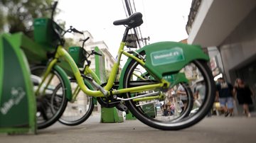 Programa conta com 370 bicicletas e 37 estações espalhadas pela cidade - Foto: Francisco Arrais/Arquivo