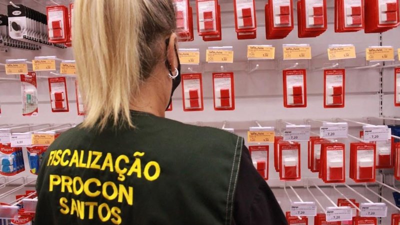 Consumidor precisa ficar atento para não cair em golpes - Prefeitura de Santos