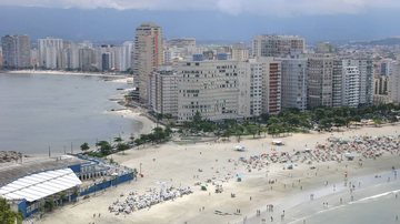 Imóveis em praia do litoral de SP. Em ritmo mais ameno, volume de vendas e de aluguéis devem continuar em alta - Imagem: Reprodução / Accor.com