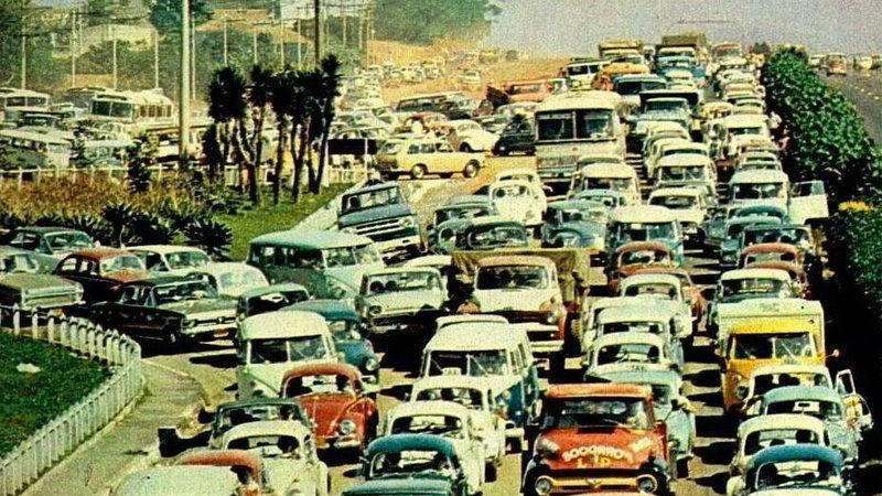 Via Anchieta em um fim de ano na década de 1970 - Acervo Claudio Sterque