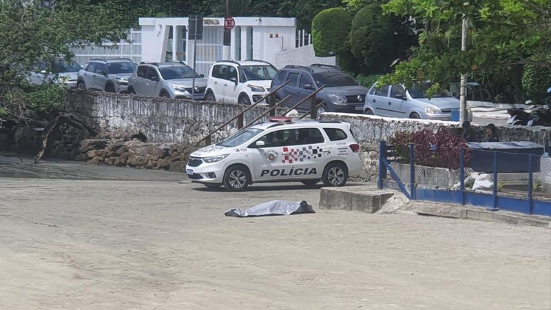Populares encontraram o corpo no mar 24 horas depois do desaparecimento - Divulgação GBMar