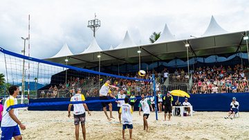 O vôlei de praia é uma das modalidades da Copa Agita Bertioga de Verão - Prefeitura de Bertioga