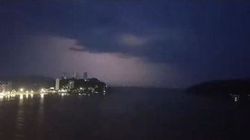 Tempestade atinge São Vicente  na tarde de ontem (7) - Reprodução TV Cultura