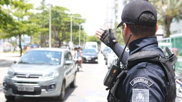 Guarujá amplia ações de apoio às forças estaduais para garantir a tranquilidade durante a temporada - Foto: Helder Lima/PMG