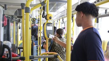 Benefício dá direito ao transporte público totalmente gratuito aos estudantes - Helder Lima/Prefeitura de Guarujá