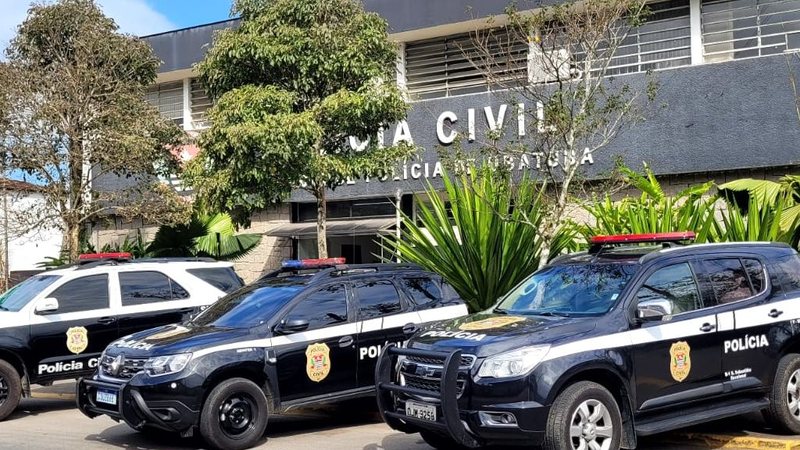 Suspeito foi detido e encaminhado à delegacia de Ubatuba - Divulgação/ PMU