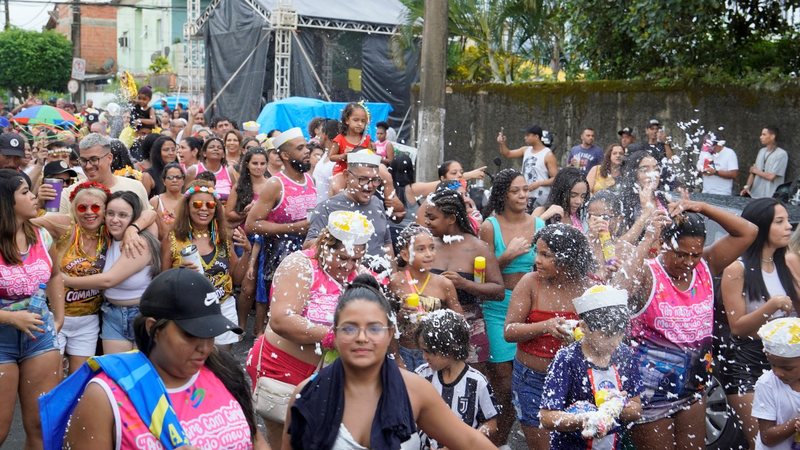 Ao todo, 19 blocos e bandas animarão a folia nos bairros da cidade - Arquivo/Hygor Abreu/Prefeitura de Guarujá
