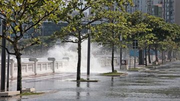 Se as previsões oceanográficas se confirmarem, podem ocorrer inundações e alagamentos em Santos - Prefeitura de Santos