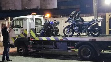 Duas motocicletas foram apreendidas pela Polícia Militar e recolhidas ao pátio  da CET - reprodução/GCM Santos