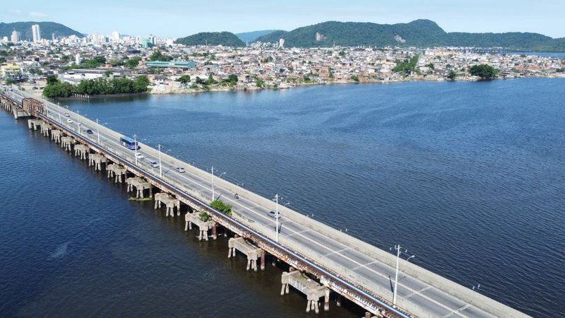 Ponte dos Barreiros terá operação pare e siga, no período noturno, esta semana - Divulgação/Prefeitura de São Vicente