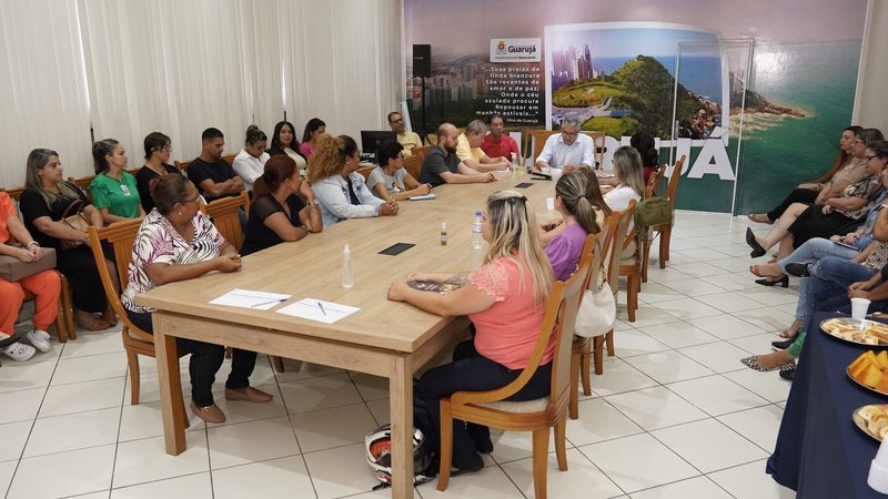Anúncio foi feito pelo prefeito Válter Suman em reunião com gerentes das UBSs e Usafas - Hygor Abreu/Prefeitura de Guarujá