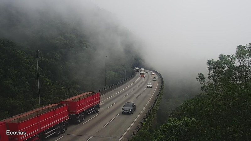 No momento, as rodovias apresentam tempo encoberto com chuva em pontos isolados e visibilidade boa - Ecovias/Imagem ilustrativa