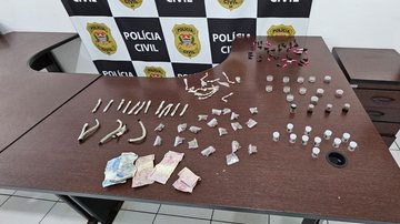 Duas pessoas foram presas por tráfico de drogas, em Mongaguá. - Divulgação/ Polícia Civil