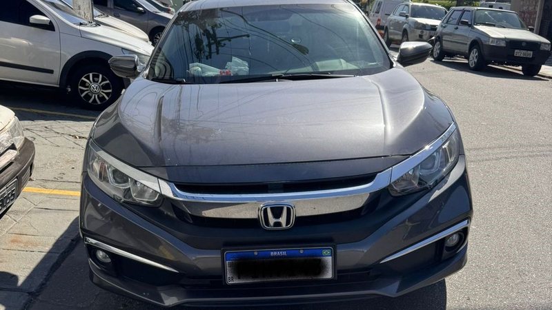 Carro dublê transitava entre Praia Grande e São Vicente - Divulgação / Polícia Civil