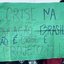 Alunos de escola estadual de Bertioga protestam por melhorias na unidade