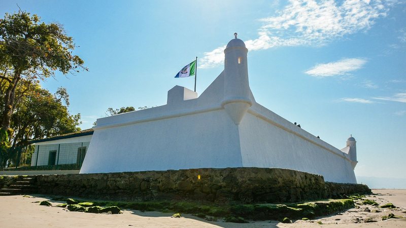 Com 492 anos, o Forte São João é a fortaleza militar mais antiga do Brasil - Prefeitura de Bertioga