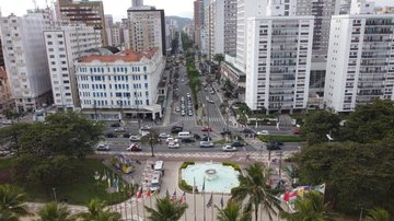 Bairro referência no comércio mescla vida gastronômica, cultural e lazer - Carlos Nogueira/Prefeitura de Santos