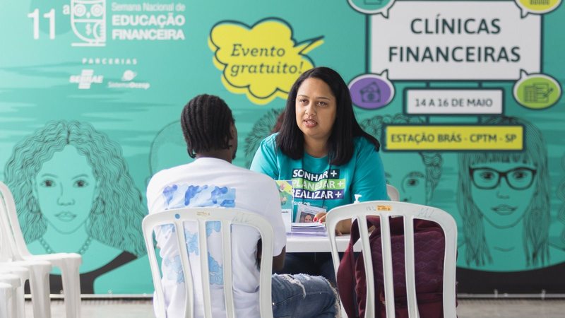 Clinicas Financeiras da Sicoob UniMais Metropolitana realiza-se nesta quinta-feira (6), na região central de Guarujá - Divulgação/Sicoob