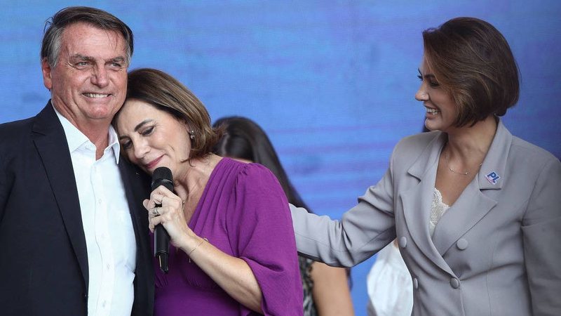Ex-presidente e ex-primeira-dama visitarão litoral paulista na próxima semana - Imagem: Reprodução / Carla Carniel / Reuters