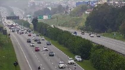 Lentidão na altura do km 20 da rodovia dos Imigrantes durante a manhã de hoje (1º) - Imagem: Reprodução / Ecovias