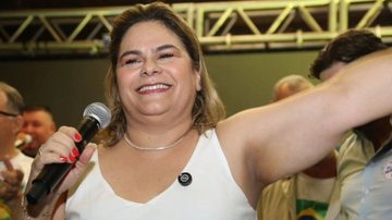 Prefeita de Ubatuba Flávia Pascoal oficializa candidatura à reeleição - Reprodução/Instagram André Prado