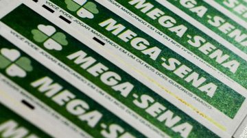 Valor do jogo simples da Mega-Sena, com direito a seis dezenas, é de R$ 5 - Marcello Casal Jr/Agência Brasil