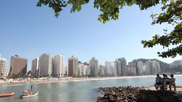 Praia do Tombo, considerada uma das melhores de Guarujá Guarujá (SP) Praia do tombo - Pedro Rezende / Arquivo CN