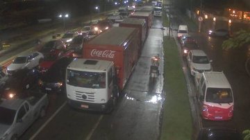Travessia entre São Sebastião e Ilhabela tem longa espera nesta noite de sexta-feira (27) - Divulgação/Semil