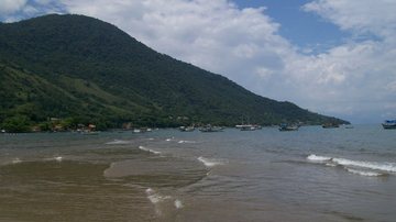 Praia da Baleia em São Sebastião, litoral de São Paulo - Rosangela Falato