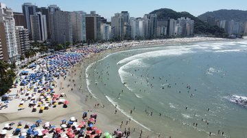 No Réveillon, cinco pontos do município terão queima de fogos Guarujá Praia do Guarujá - Helton Santos