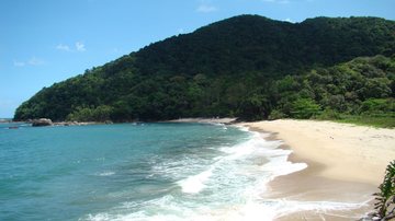 Praia do Camburi em Guarujá, litoral de São Paulo - Valclei Lemos