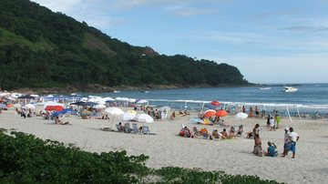 Praia de Camburi em São Sebastião, litoral de São Sebastião - Bruna Vieira