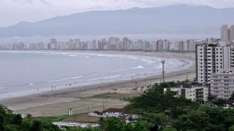 Doze praias de Praia Grande são monitoradas - Flávia Souza