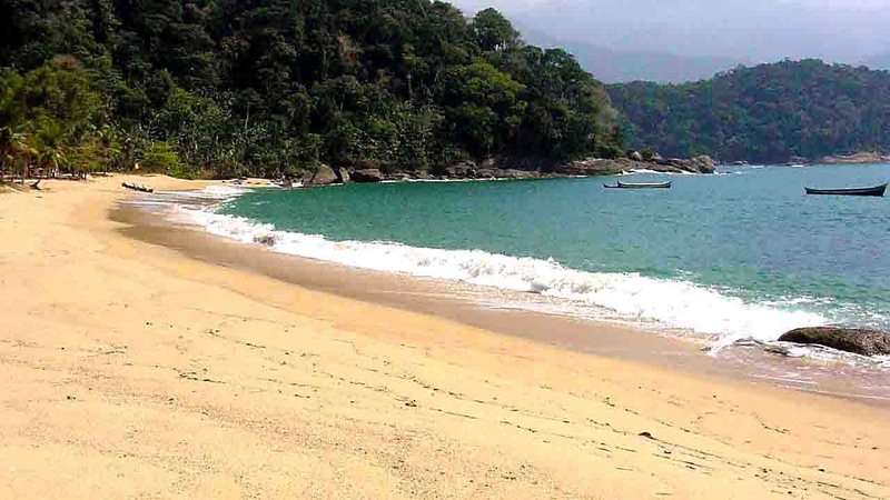 Praia Vermelha em Ilhabela, litoral de São Paulo - Bruna Vieira