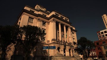 Pesquisa ouviu 1.061 eleitores; margem de erro de 2,5 pontos percentuais e índice de confiança de 95% - Francisco Arrais/Prefeitura de Santos