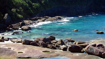 Praia das Conchas em Ubatuba, litoral de São Paulo - René Nakaya