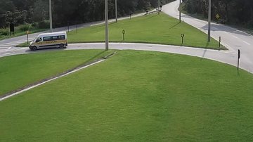Trecho da Rio-Santos em Bertioga durante a manhã de hoje (8) - Imagem: Reprodução / DER-SP