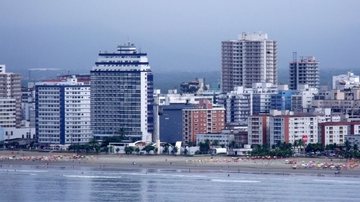 Orla de Praia Grande, litoral de São Paulo - Flavia Souza