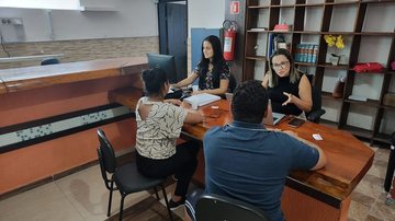 Famílias com irregularidades foram notificadas via aplicativo e extrato de pagamento do benefício - Divulgação/PMB